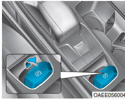 Acionamento do travão de estacionamento