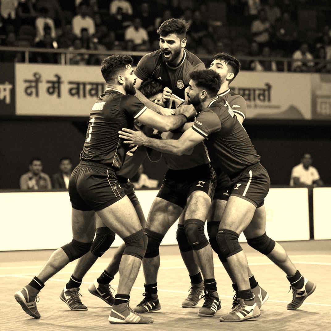 খালি নোটবুকের নয় মাত্রা: যে প্রতিবেদনে একটি তথ্যও ছিল না, সেটাই সবচেয়ে বড় সংকেত